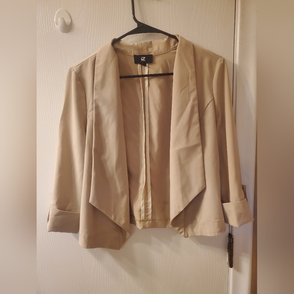 Cream blazer - Picture 1 of 7